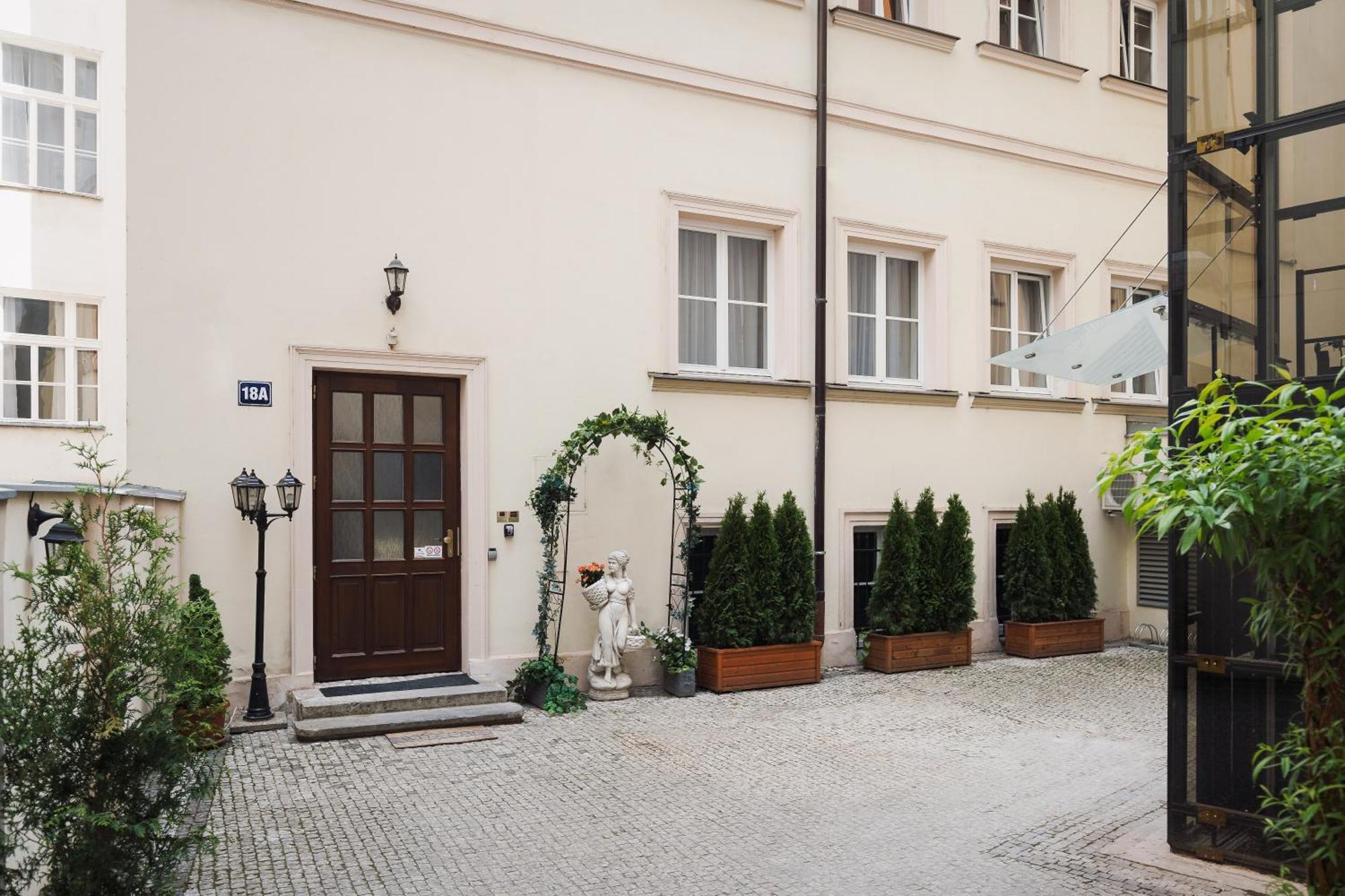 Hotel Prague Old Town Liliova Garden Zewnętrze zdjęcie